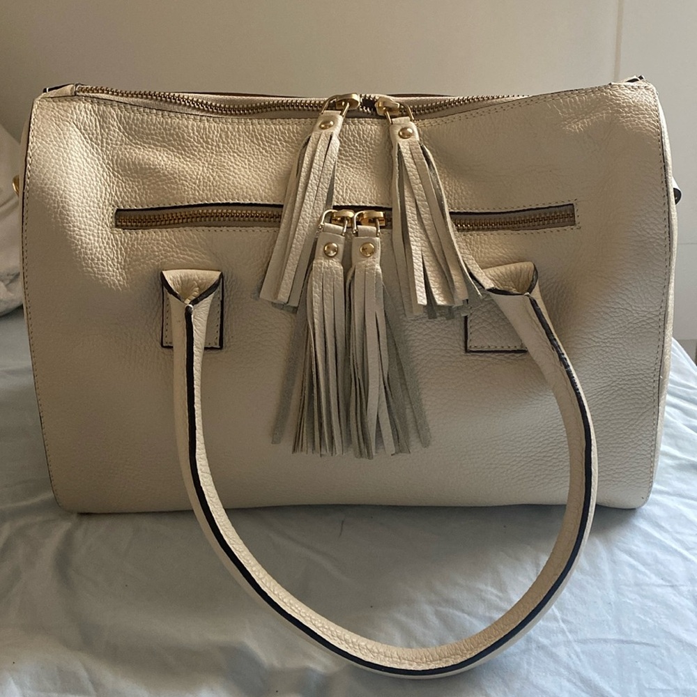 Vittoria Napoli made in Italy satchel in cream mushroom color NWOT.